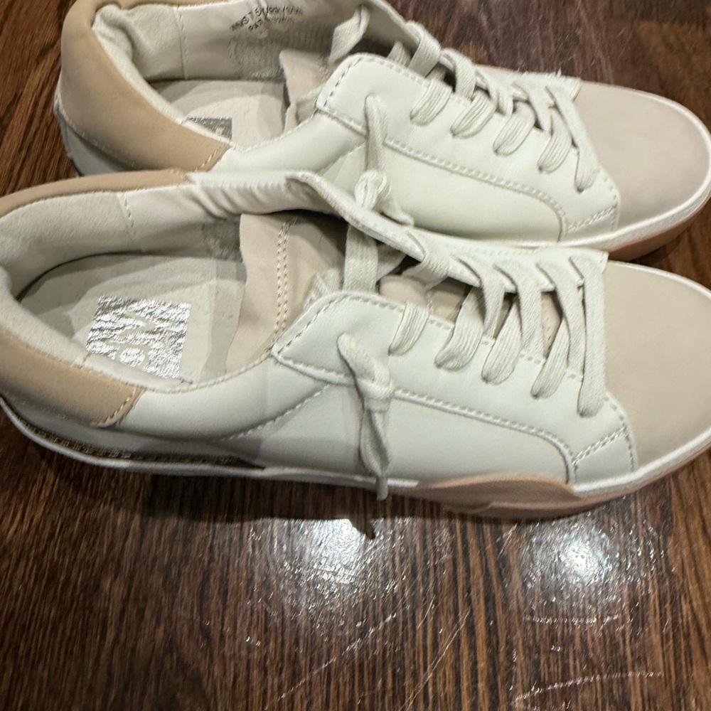 New DV by Dolce Vita Beige and Cream Sneakers - Picture 2 of 3